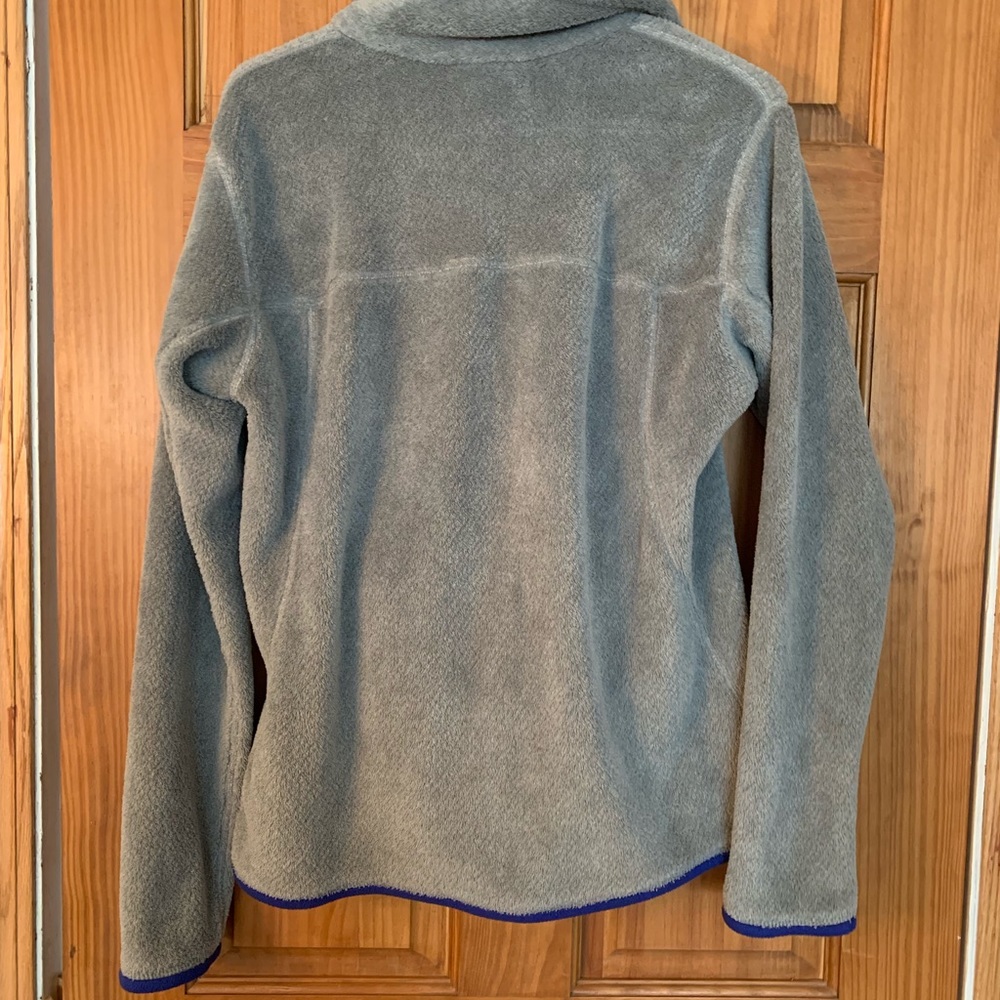 grey patagonia sweater
